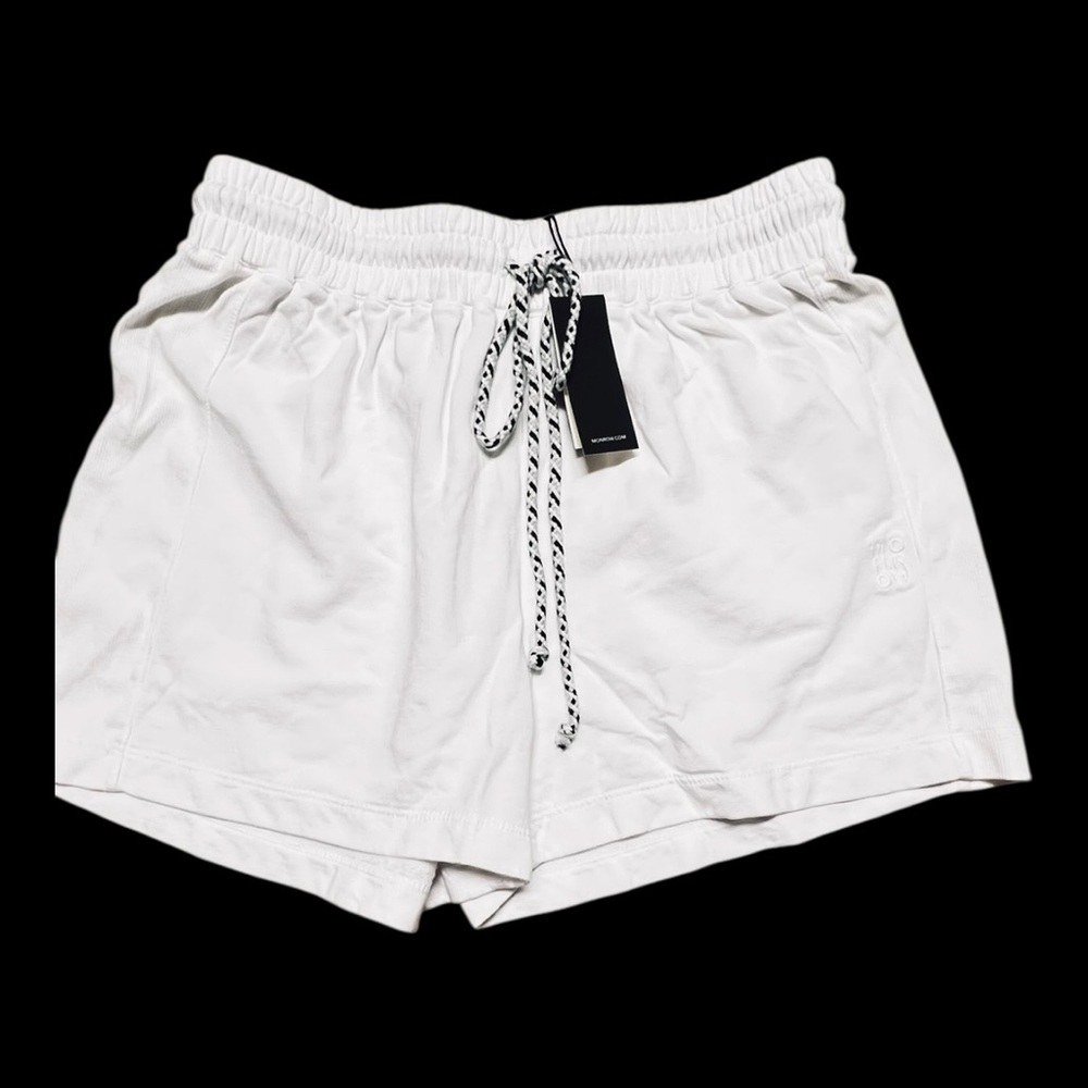Monrow White High Waist Shorts with Elastic Waistband